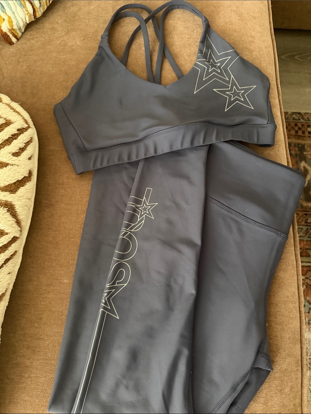 SOUL Cycle Women’s Slate Grey Sports Bra & Leggings Set with Star Accent Size M